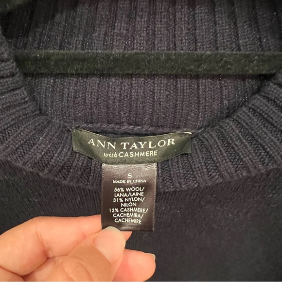 ANN TAYLOR Navy Blue Mock turtleneck Sweater - Picture 7 of 7